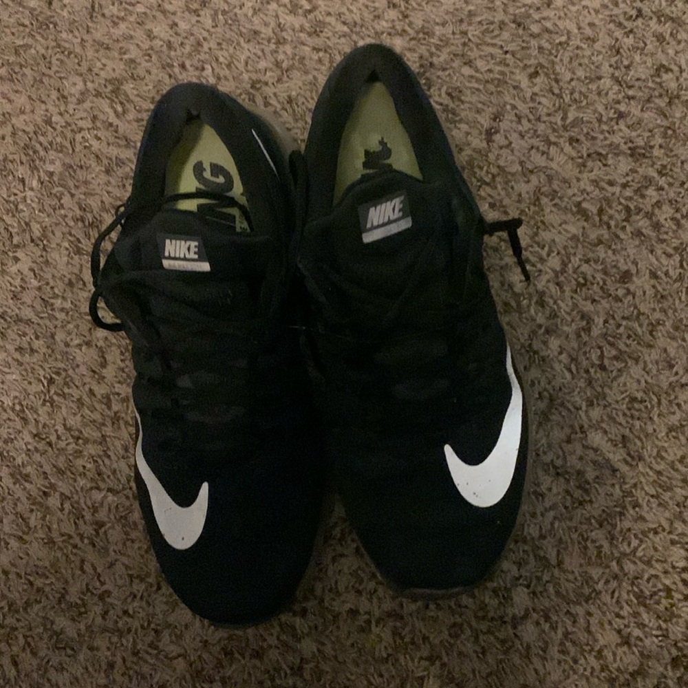 Nike Air Max Running shoes Men size 10.5